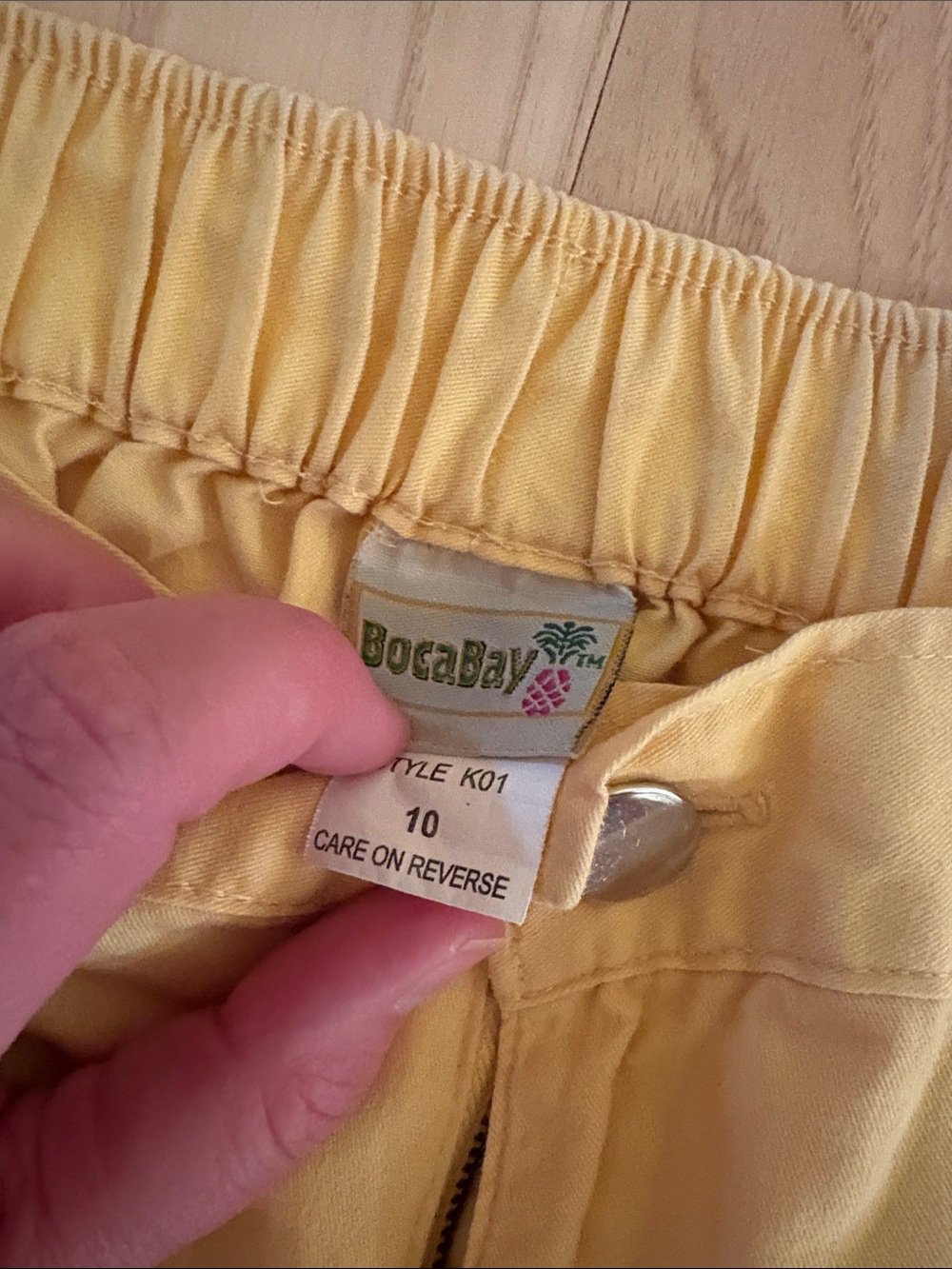 Women's Yellow Capris Comfortable Stretch Waist - Picture 2 of 4